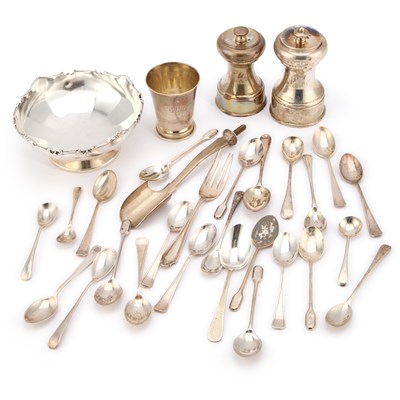 Lot 676 - A GROUP OF SILVER