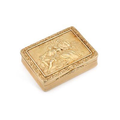 Lot 724 - A FINE WILLIAM IV SILVER-GILT TABLE SNUFF BOX