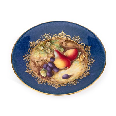 Lot 26 - A ROYAL WORCESTER FRUIT PAINTED PLATE