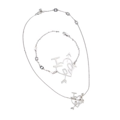Lot 836 - CHRISTIAN DIOR, AN 'I LOVE DIOR' NECKLACE AND BRACELET SET