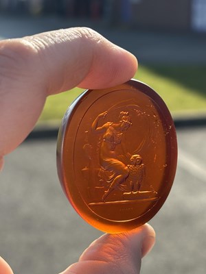 Lot 58 - A LARGE PASTE INTAGLIO AFTER THE ANTIQUE OF THE PRINCE STANISLAS PONIATOWSKI COLLECTION