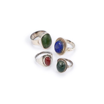 Lot 839 - A GROUP OF GEM-SET RINGS