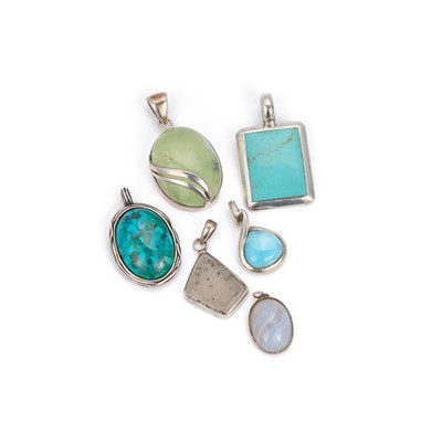 Lot 841 - A GROUP OF GEM-SET PENDANTS