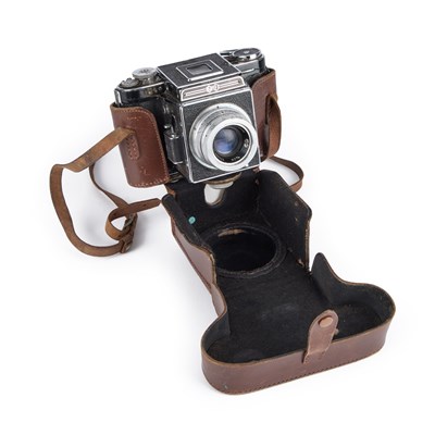Lot 327 - AN AGILUX AGIFLEX SLR CAMERA