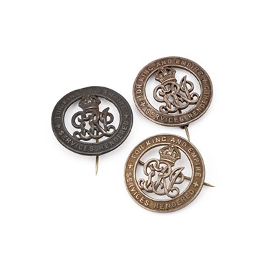 Lot 14 - THREE FIRST WORLD WAR SILVER WAR BADGES