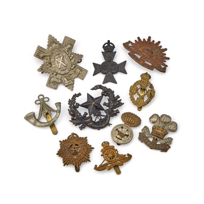 Lot 11 - A COLLECTION OF MILITARY CAP BADGES