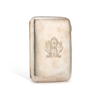 Lot 684 - A GEORGE V SILVER CIGAR CASE
