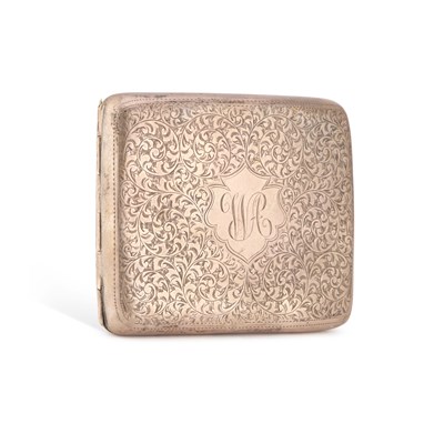 Lot 667 - AN EDWARDIAN SILVER CIGARETTE CASE