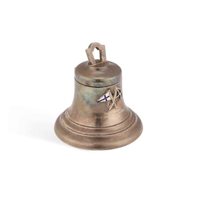 Lot 639 - A GEORGE V SILVER AND ENAMEL INKWELL