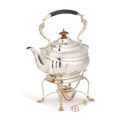 Lot 637 - A GEORGE V SILVER KETTLE ON STAND