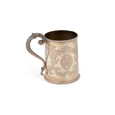 Lot 743 - A VICTORIAN SILVER MUG