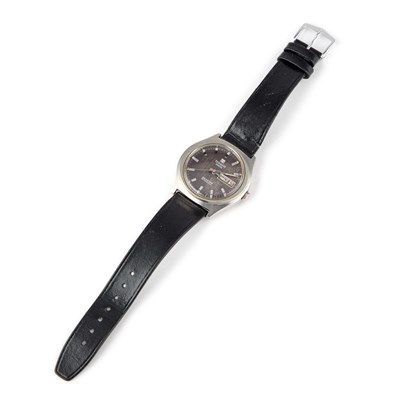 Lot 806 - A GENTS STEEL TISSOT AUTOMATIC STRAP WATCH