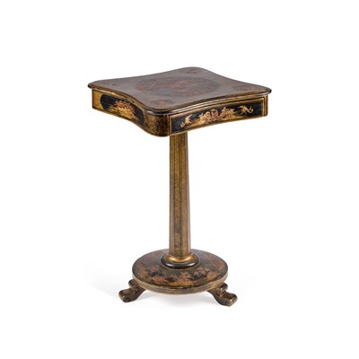 Lot 431 - A 19TH CENTURY CHINOISERIE WRITING TABLE