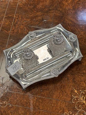 Lot 737 - A VICTORIAN SILVER INKSTAND