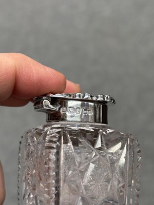 Lot 737 - A VICTORIAN SILVER INKSTAND