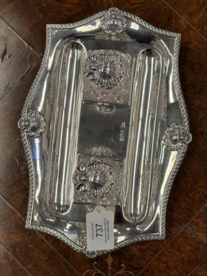 Lot 737 - A VICTORIAN SILVER INKSTAND
