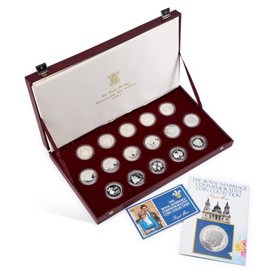 Lot 49 - A ROYAL MINT ROYAL MARRIAGE COMMEMORATIVE COIN COLLECTION