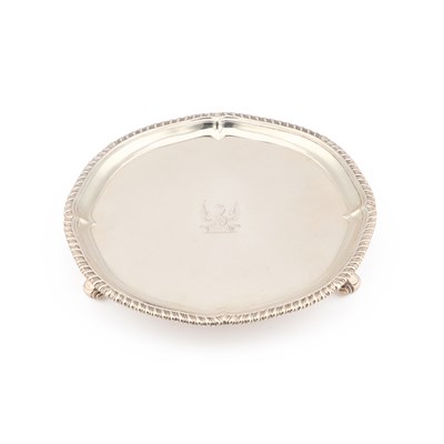 Lot 511 - A GEORGE III SILVER SALVER