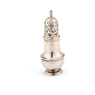 Lot 784 - A GEORGE I SILVER PEPPER CASTER