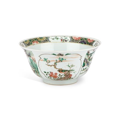 Lot 73 - A CHINESE FAMILLE VERTE PORCELAIN BOWL