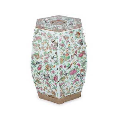 Lot 185 - A CHINESE FAMILLE ROSE PORCELAIN GARDEN SEAT