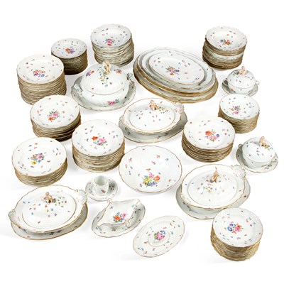 Lot 74 - AN EXTENSIVE MEISSEN FLORAL DECORATED DINNER SERVICE
