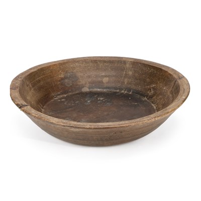 Lot 549 - A LARGE 19TH CENTURY TURNED WOODEN DAIRY BOWL