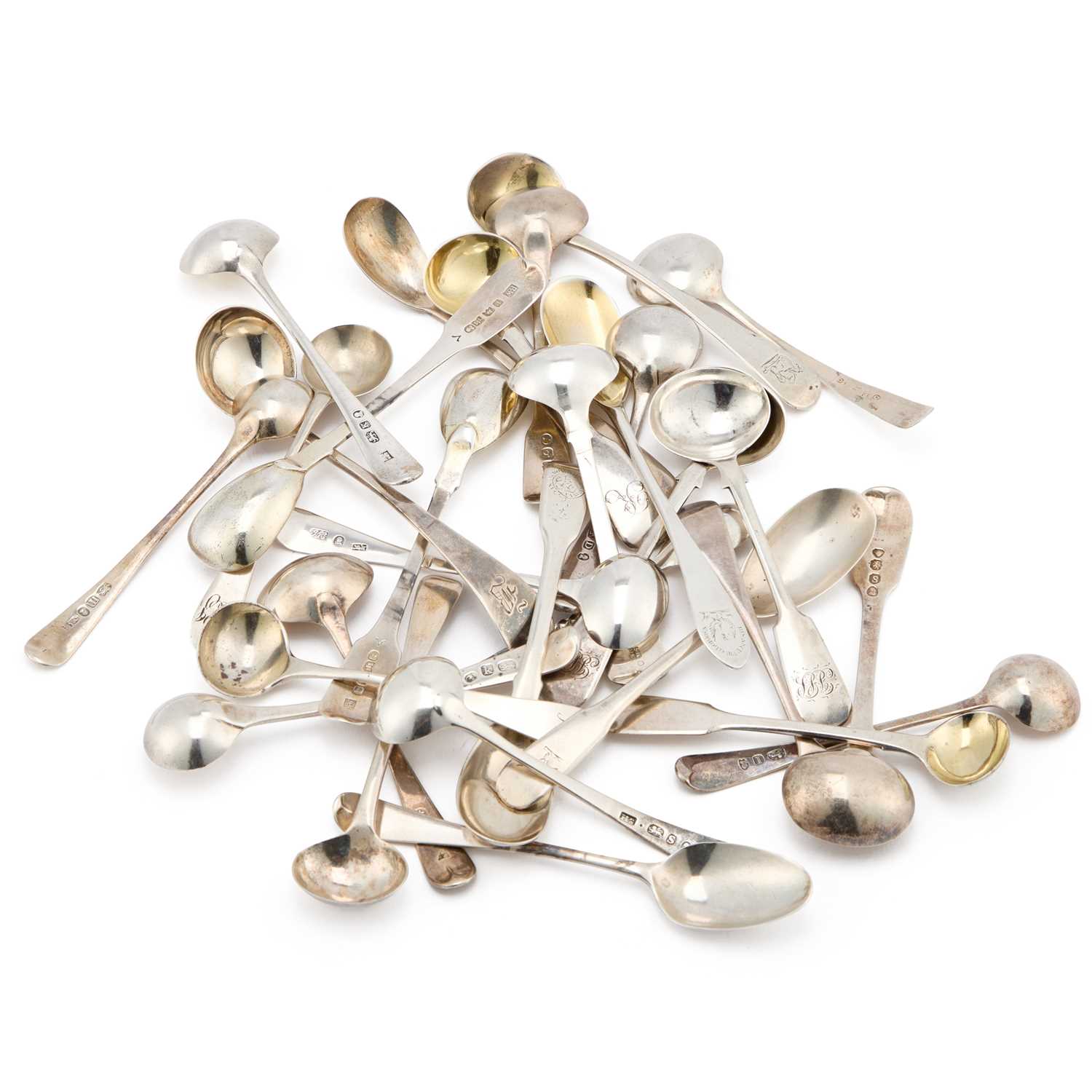 Lot 261 - A COLLECTION OF GEORGIAN AND LATER SILVER SALT AND MUSTARD SPOONS