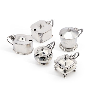 Lot 263 - A GROUP OF FIVE SILVER MUSTARD POTS