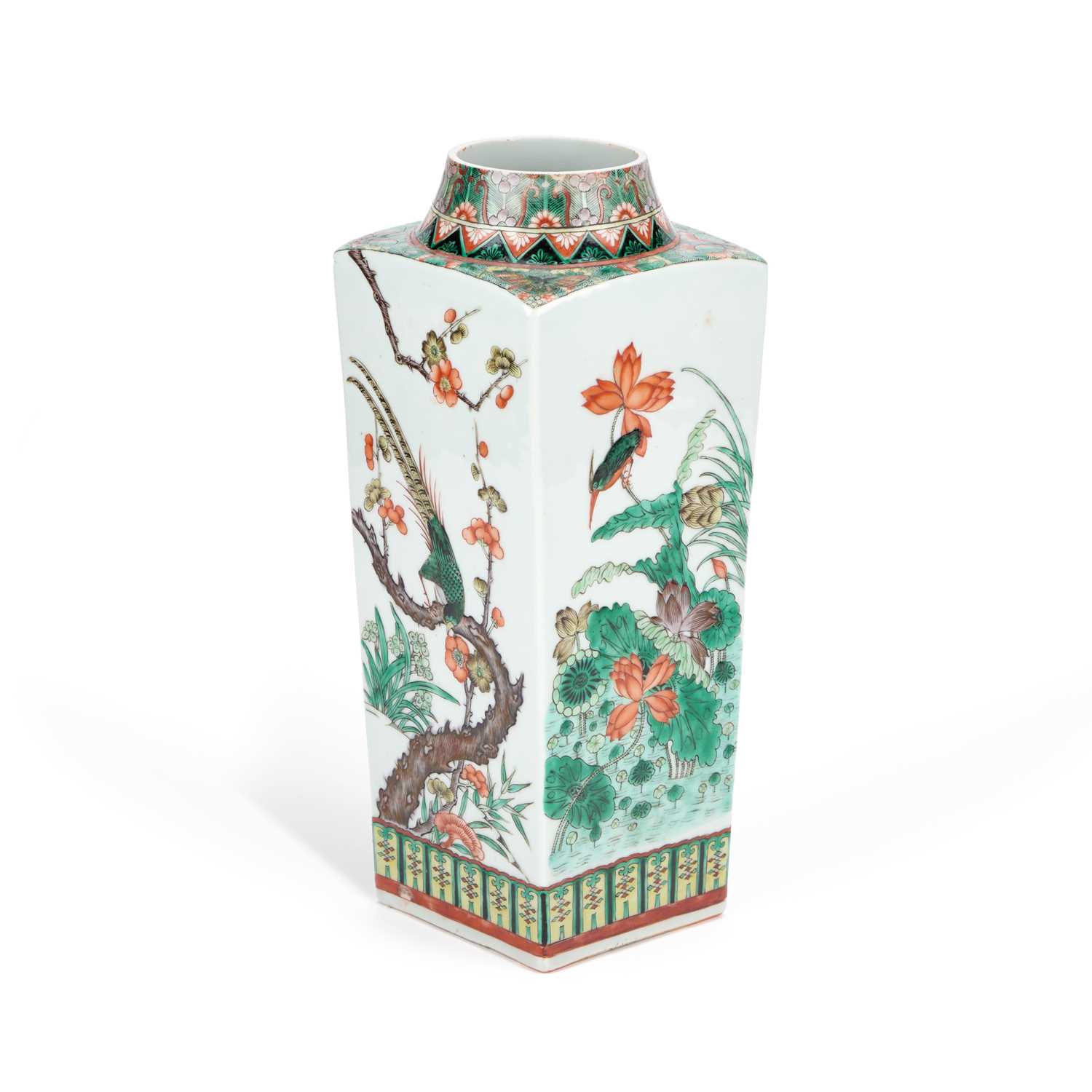Lot 74 - A CHINESE FAMILLE VERTE PORCELAIN VASE