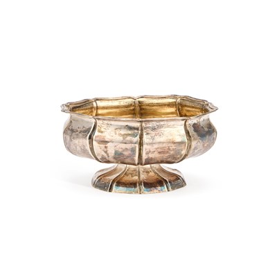Lot 281 - A 19TH CENTURY RUSSIAN SILVER BOWL