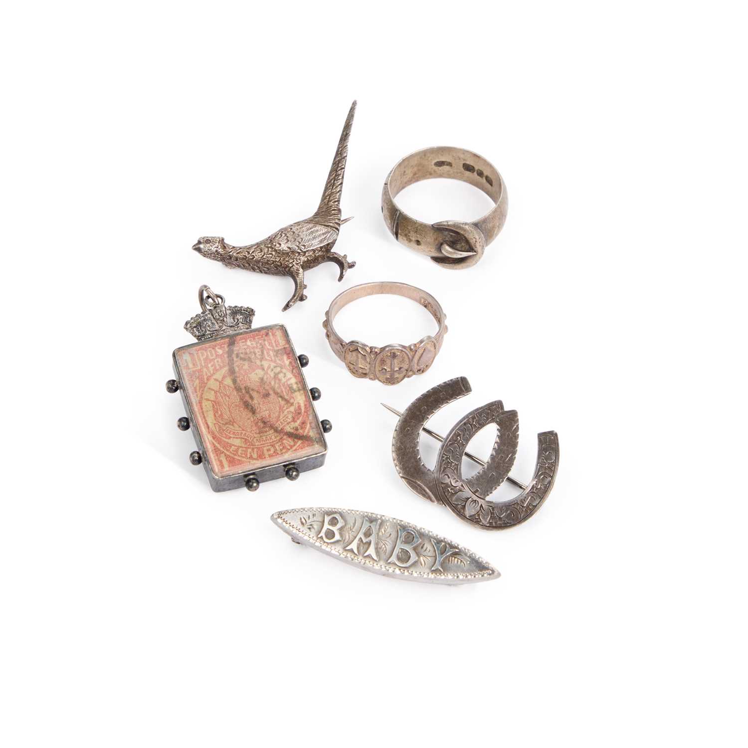 Lot 610 - A GROUP OF VICTORIAN AND LATER JEWELLERY