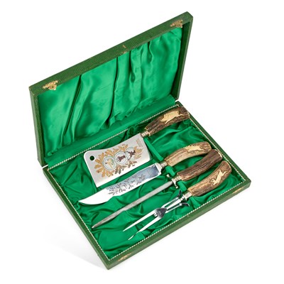 Lot 132 - A KLAUS TRAGBAR GERMANY FOUR-PIECE CARVING SET