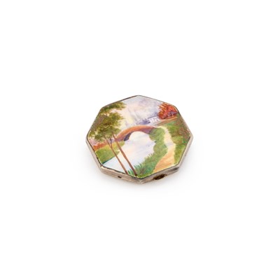 Lot 315 - A GEORGE V SILVER AND ENAMEL VOGUE PATENTED COMPACT