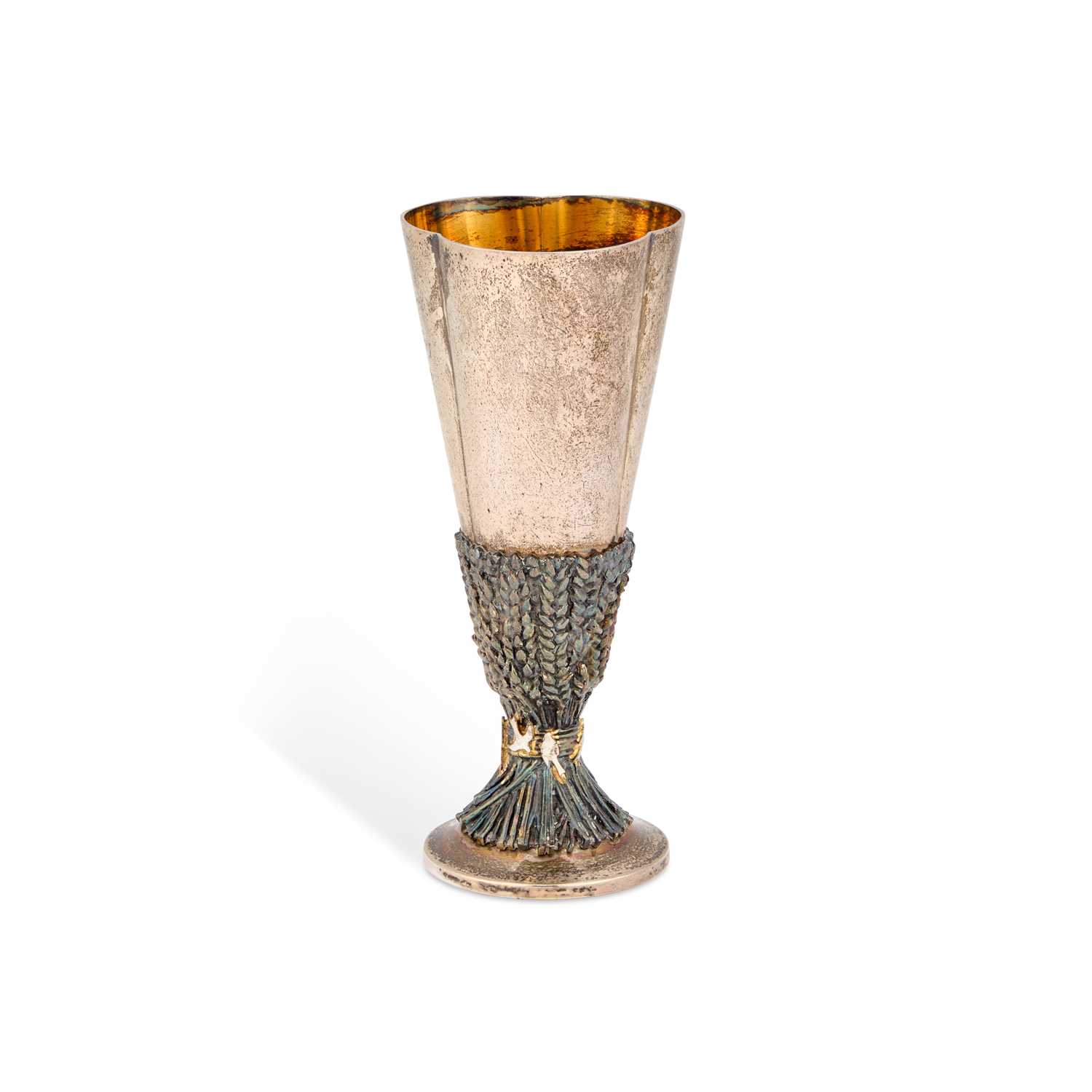 Lot 280 - AN ELIZABETH II LIMITED EDITION SILVER GOBLET