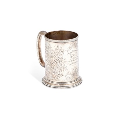 Lot 398 - A LARGE VICTORIAN SILVER MUG