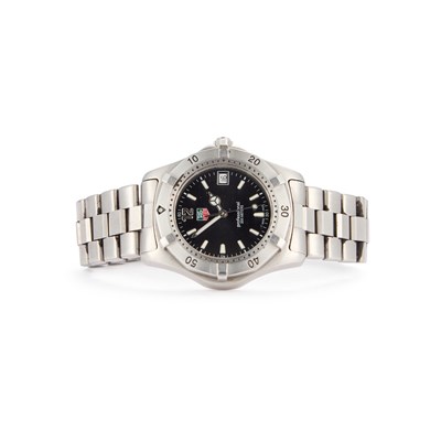 Lot 455 - A GENTS STEEL TAG HEUER 2000 BRACELET WATCH