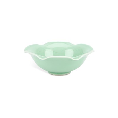 Lot 118 - A CHINESE CELADON PORCELAIN BOWL