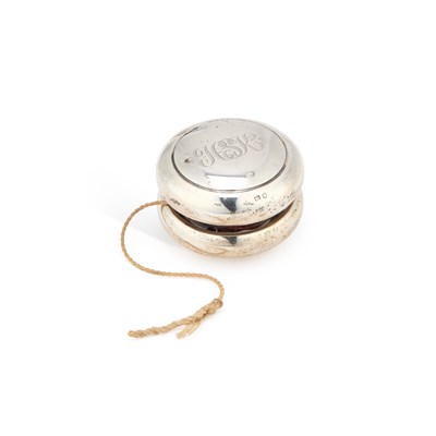 Lot 310 - AN ELIZABETH II SILVER YOYO