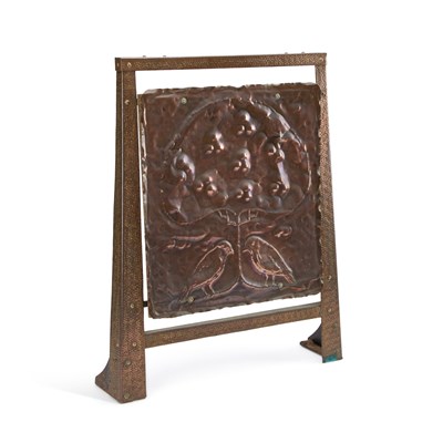 Lot 538 - AN ARTS AND CRAFTS COPPER FIRESCREEN