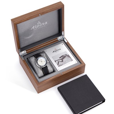 Lot 444 - A GENTS STEEL ALPINA SEASTRONG DIVER HERITAGE STRAP WATCH