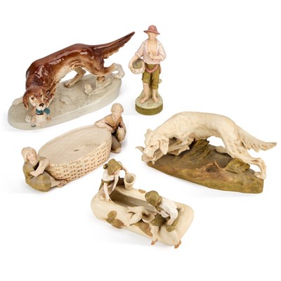 Lot 93 - FOUR ROYAL DUX GROUPS AND AN UNMARKED MODEL OF A DOG