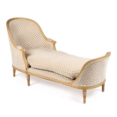 Lot 766 - A LOUIS XVI STYLE PAINTED, GILDED AND UPHOLSTERED DUCHESSE BRISEE