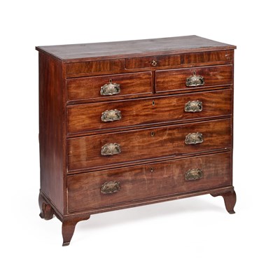 Lot 660 - AN EARLY 19TH CENTURY MAHOGANY CHEST OF DRAWERS