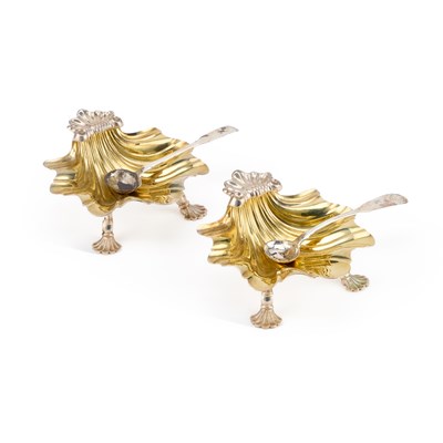 Lot 273 - A PAIR OF GEORGIAN STYLE SILVER SALTS