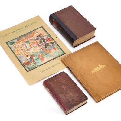 Lot 3 - DOMESTIC MEDICINE