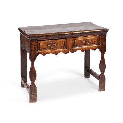Lot 725 - A SMALL 18TH CENTURY OAK DRESSER