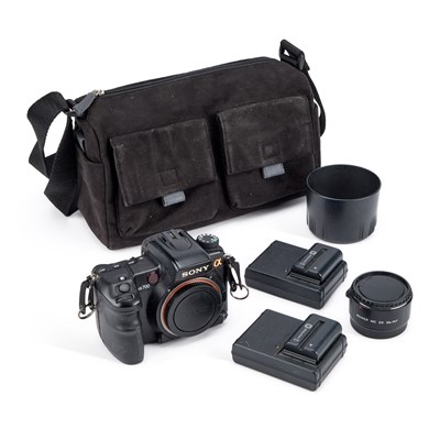 Lot 496 - A SONY A700 DSLR CAMERA BODY