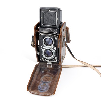 Lot 589 - A ROLLEIFLEX AUTOMAT 6X6 MODEL K4A TLR CAMERA