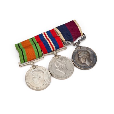 Lot 32 - A SECOND WORLD WAR GEORGE VI RAF LONG SERVICE AND GOOD CONDUCT MEDAL GROUP